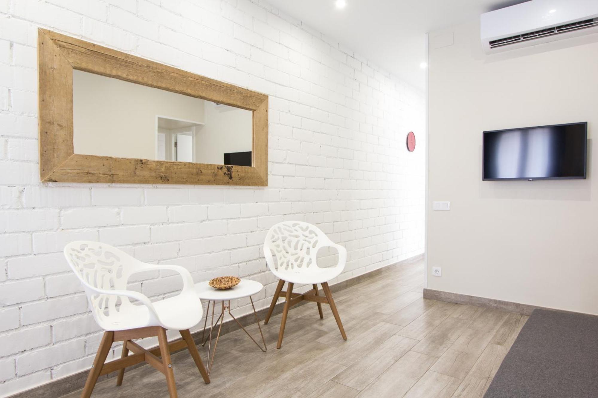 Novus Homes Barcelona Santa Eulalia L'Hospitalet de Llobregat Exterior photo