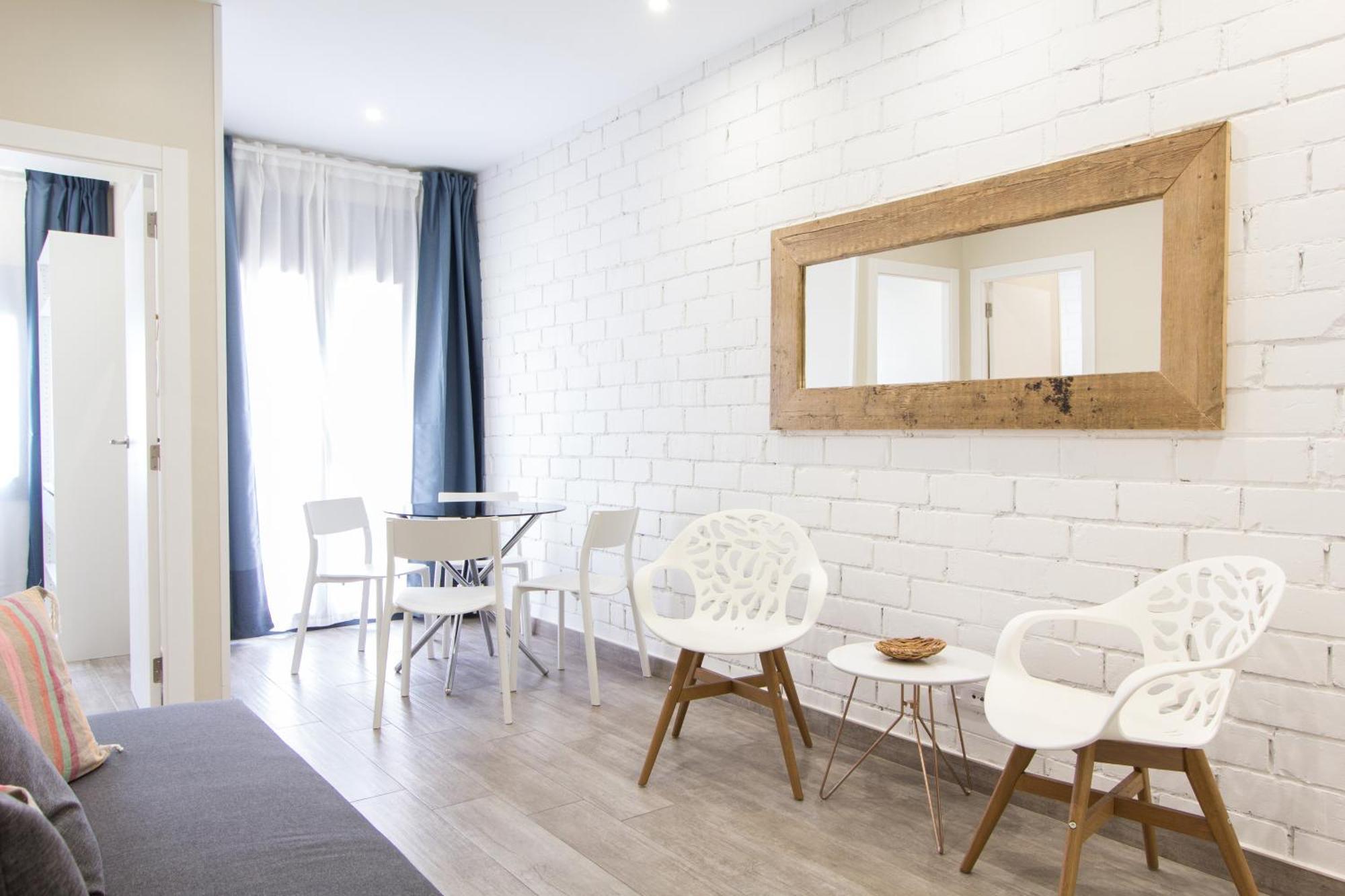Novus Homes Barcelona Santa Eulalia L'Hospitalet de Llobregat Exterior photo
