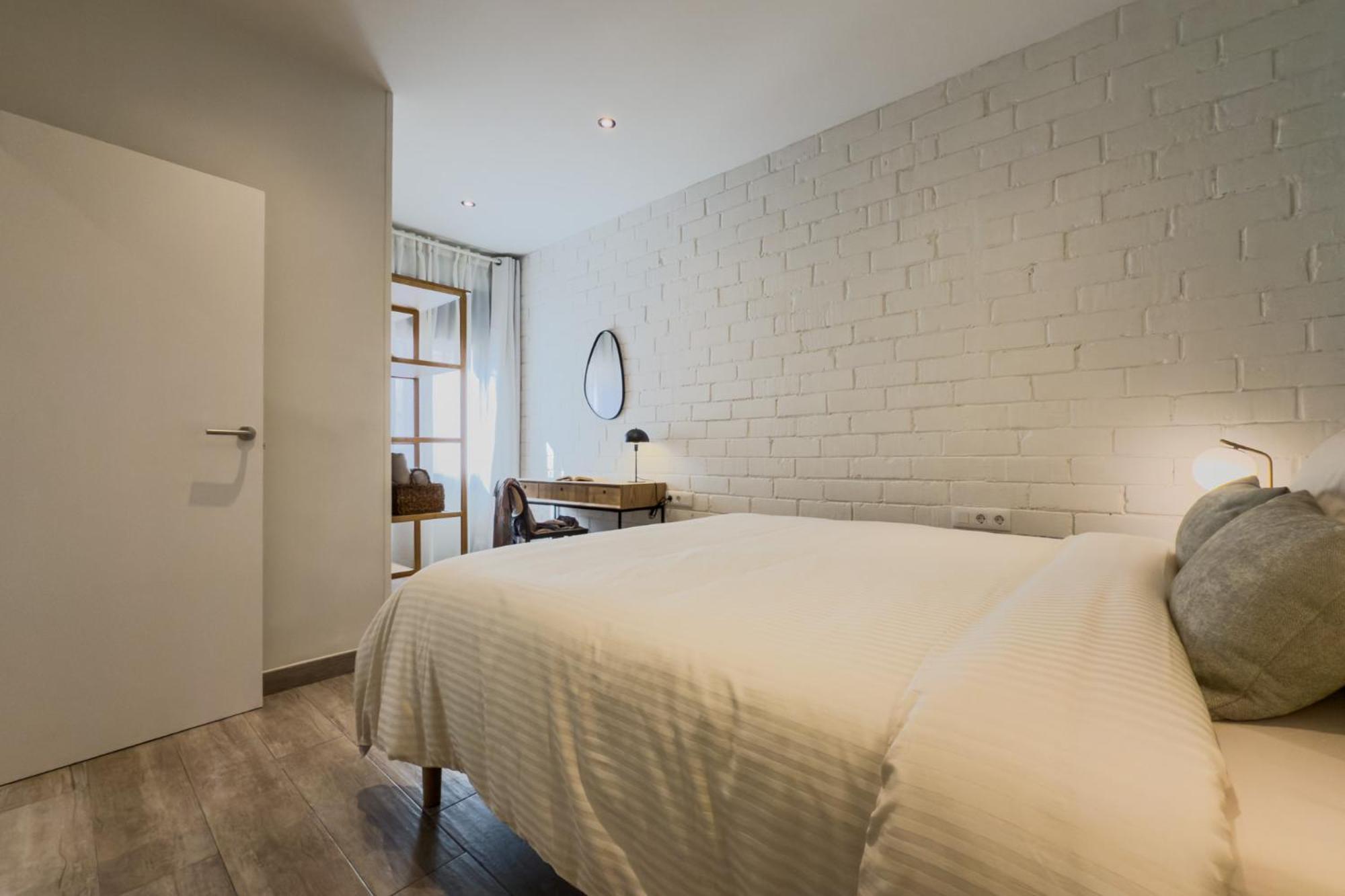 Novus Homes Barcelona Santa Eulalia L'Hospitalet de Llobregat Exterior photo